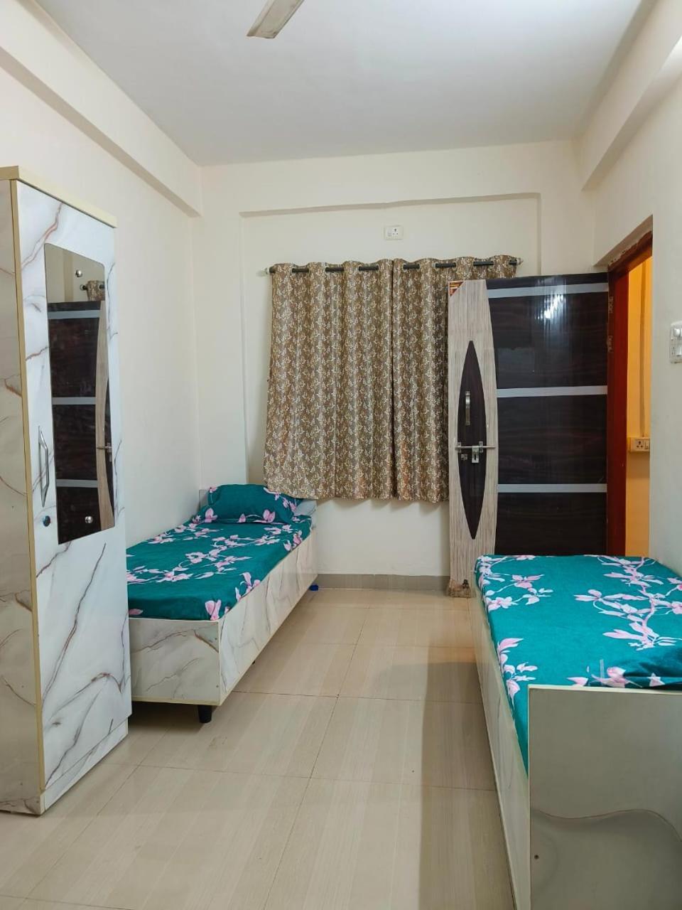 Modern Pg Hostel Púna Kültér fotó